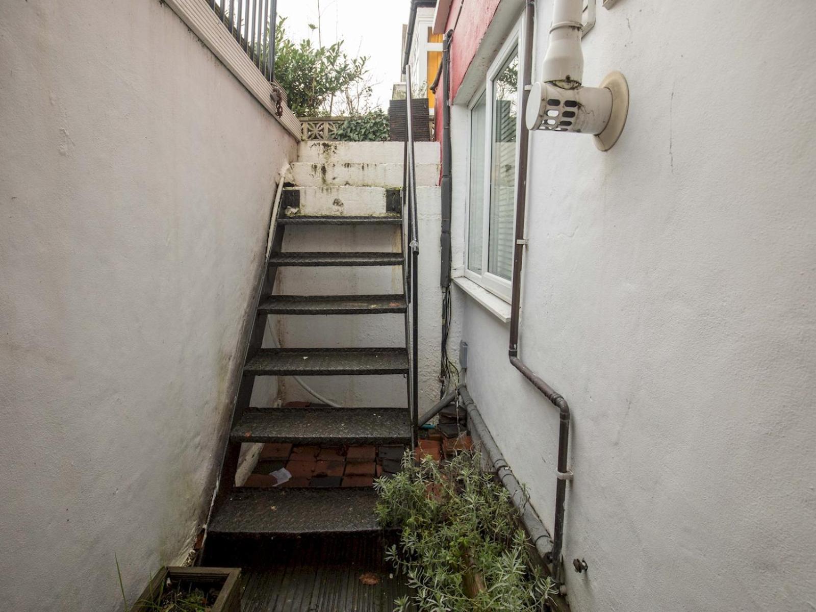 Pass The Keys Stylish Flat - 20 Mins From * Londra